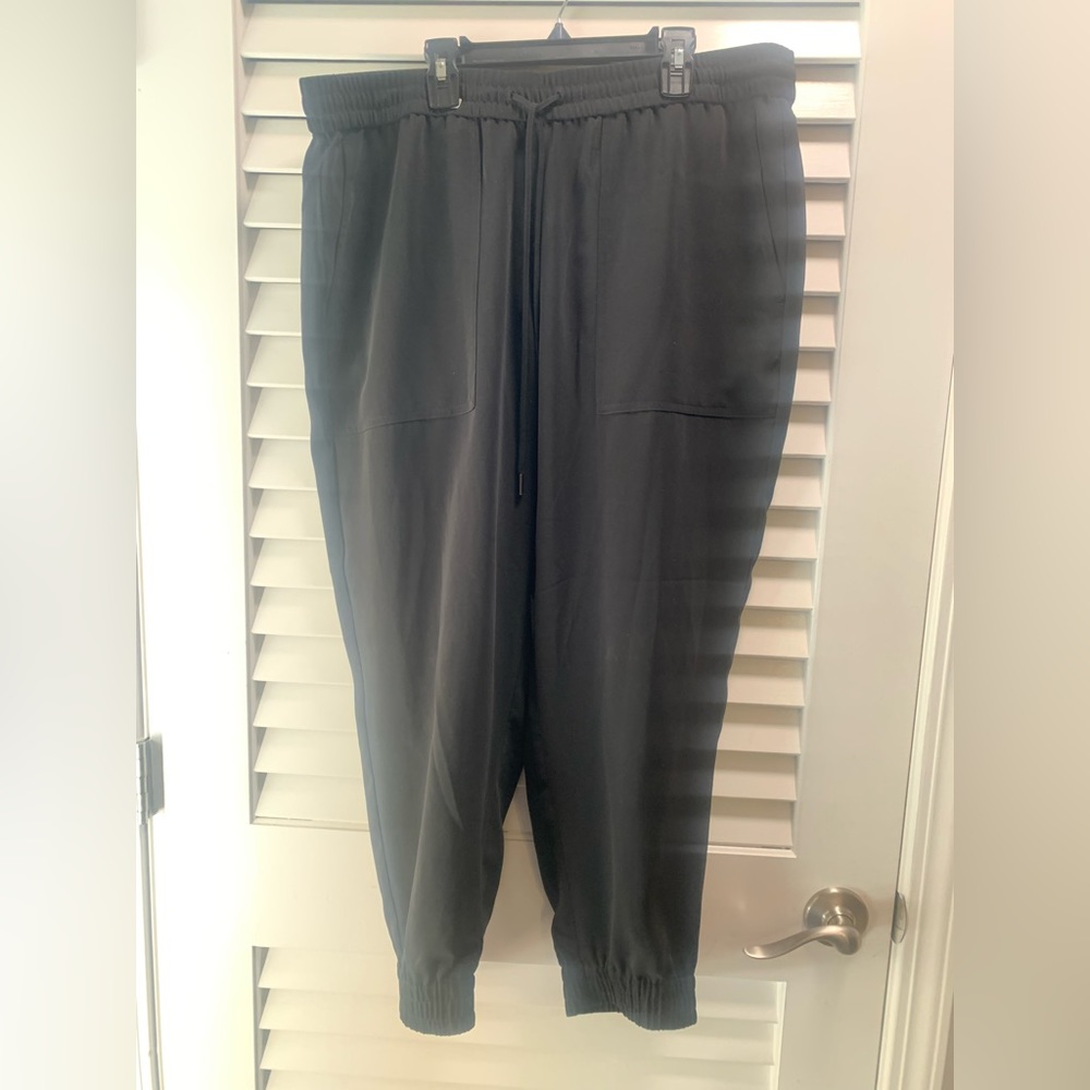 Ann Taylor elastic waist jogger pants
